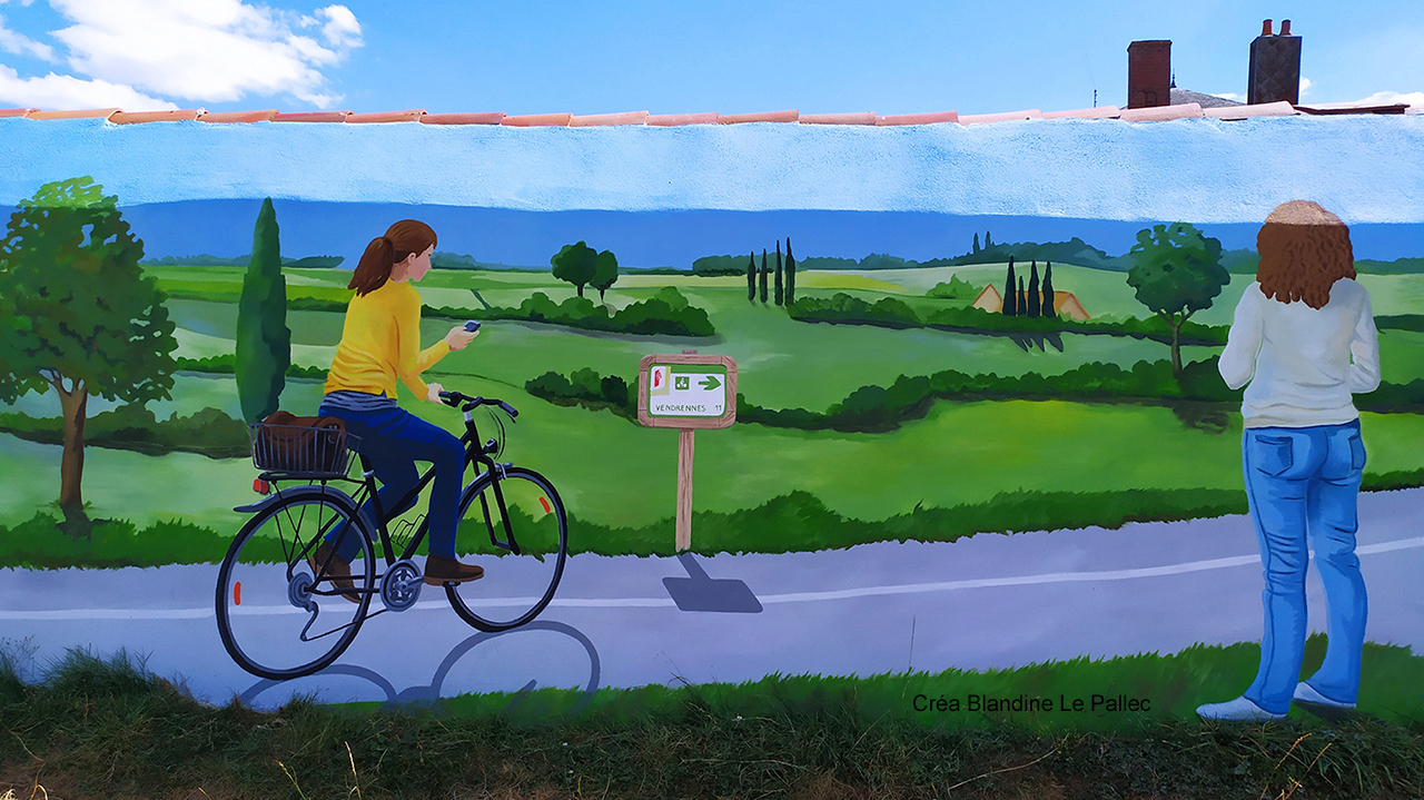 Peinture murale représentant deux jeunes femmes sur une piste cyclable qui longe le bocage vendéen - Réalisée aux Herbiers - Vendée